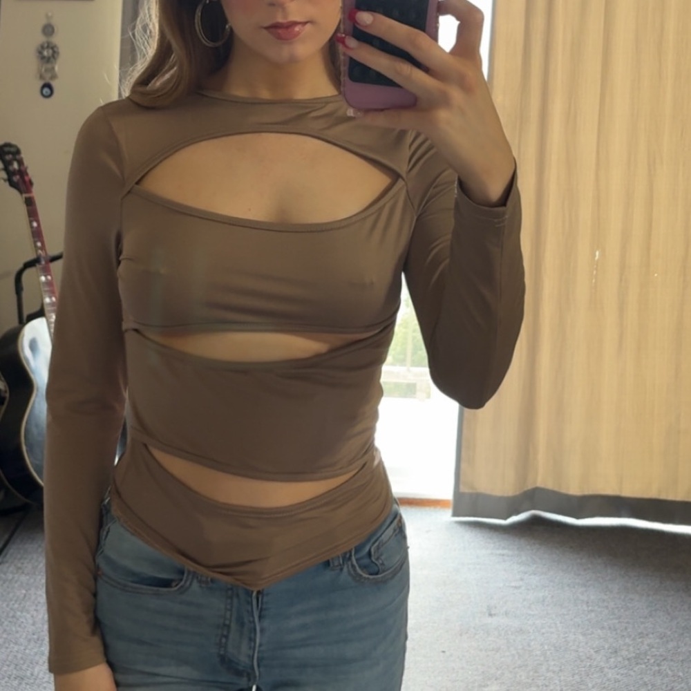 Brown Long Sleeve Cutout going out Top